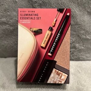 Bobbi Brown Illuminating Essentials Set